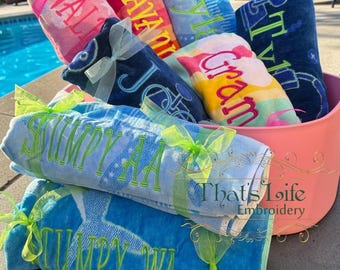 Toalla de playa infantil personalizada: nombre bordado, toalla de piscina de algodón (30x60 cm).