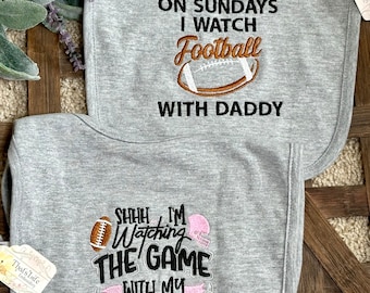 Touchdown Tots Baby Bib, On Sundays We Watch Football with Daddy, Baby Sports Bib