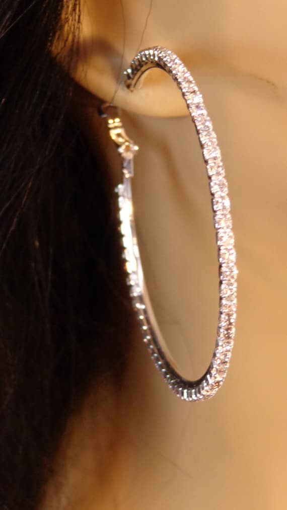 Glitter Hoop Earrings Bohemian Sparkle Resin Rhinestone Wrapped Big Hoop  Dangle Earrings Circle Jewelry for Women Girls, Metal, faux crystal: Buy  Online at Best Price in Egypt - Souq is now Amazon.eg
