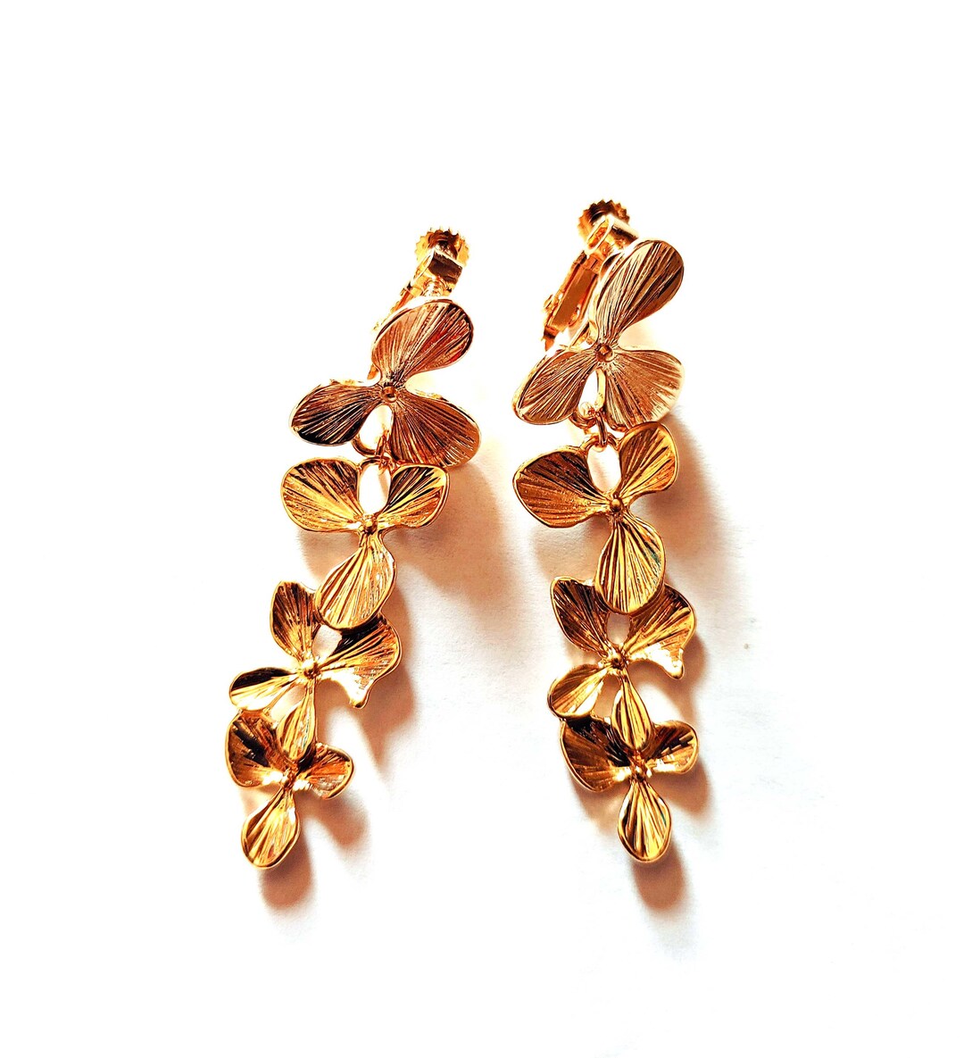 Clipon Earrings Leaf Dangle Gold Tone 2.5 Inch Long Lightweight Clip