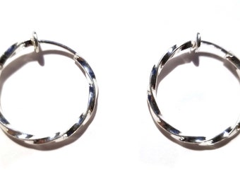 Very SMALL Clip-on Earrings Clip Hoop Earrings Silver tone Twisted Hoop 0.50 inch Hoops