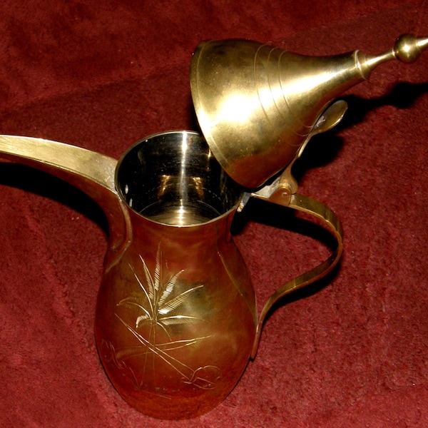 Saudi Arabia Solid Brass Dallah Coffee Pot – Islamic Brass Tea Pot - Large Pitcher - Traditional Handmade Middle Eastern Ottoman Metal-ware