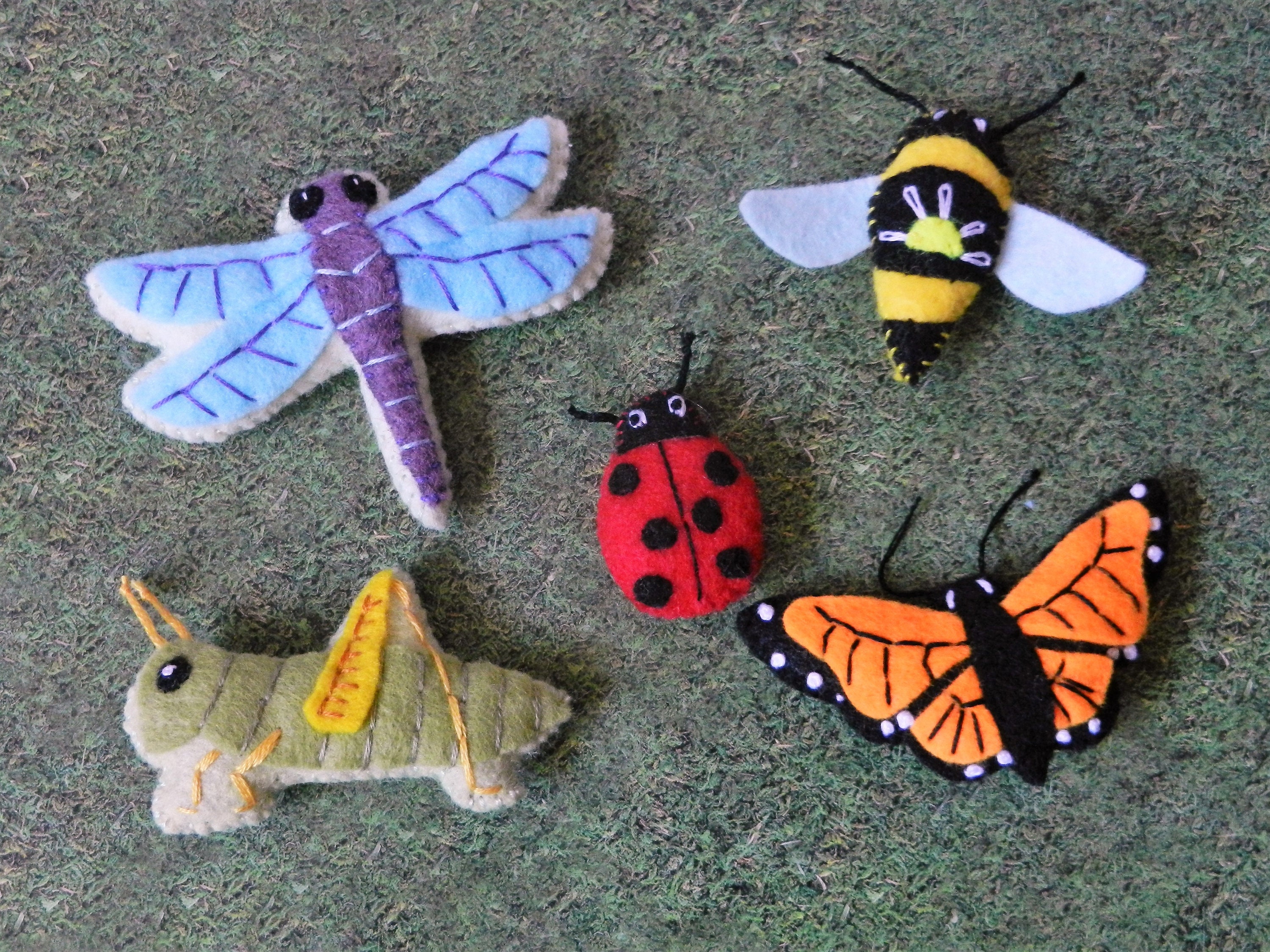 Ryvera Lot De 12 Figurines D'insectes Réalistes – Coccinelle, Abeille, Papillon, Fourmi, Scorpion, Araignée Et Plus – Idéal Pour L'école, Projets, Déco De Gâteaux Et Fêtes