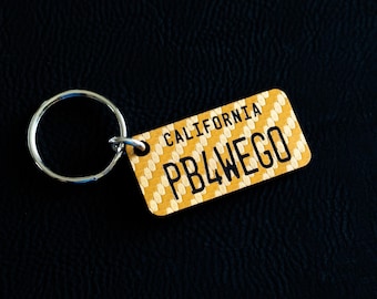 Porte-clé de plaque d'immatriculation californienne - étiquette de voiture gravée personnalisée, porte-clé auto personnalisé, fibre de carbone argent doré, cadeau amateur de voiture, cadeau papa