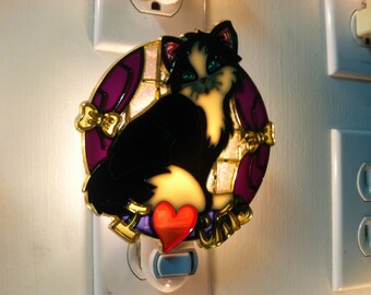 I love cats black night light with  4 watt  on/off switch