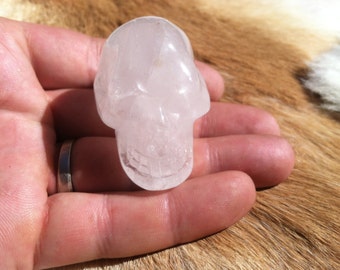 Quartz crystal stone skull carving