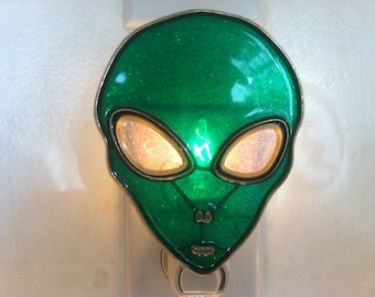 Alien Night Light  4 watt  on/off switch