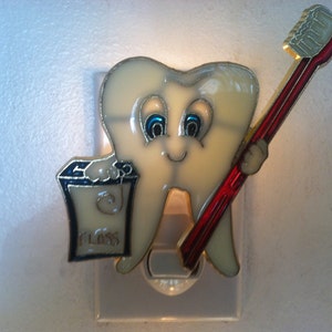 Dentist Floss Tooth Brush Night Light with  4 watt  on/off switch