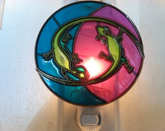 Yin Yang Lizard Night Light  4 watt  on/off switch