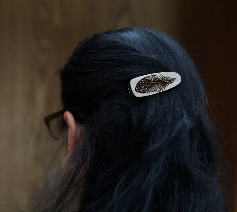 Clip for yarn ball or hair. Engraved wood clip with bird feather. Great for loose ends on yarn or hair barrette. image 3