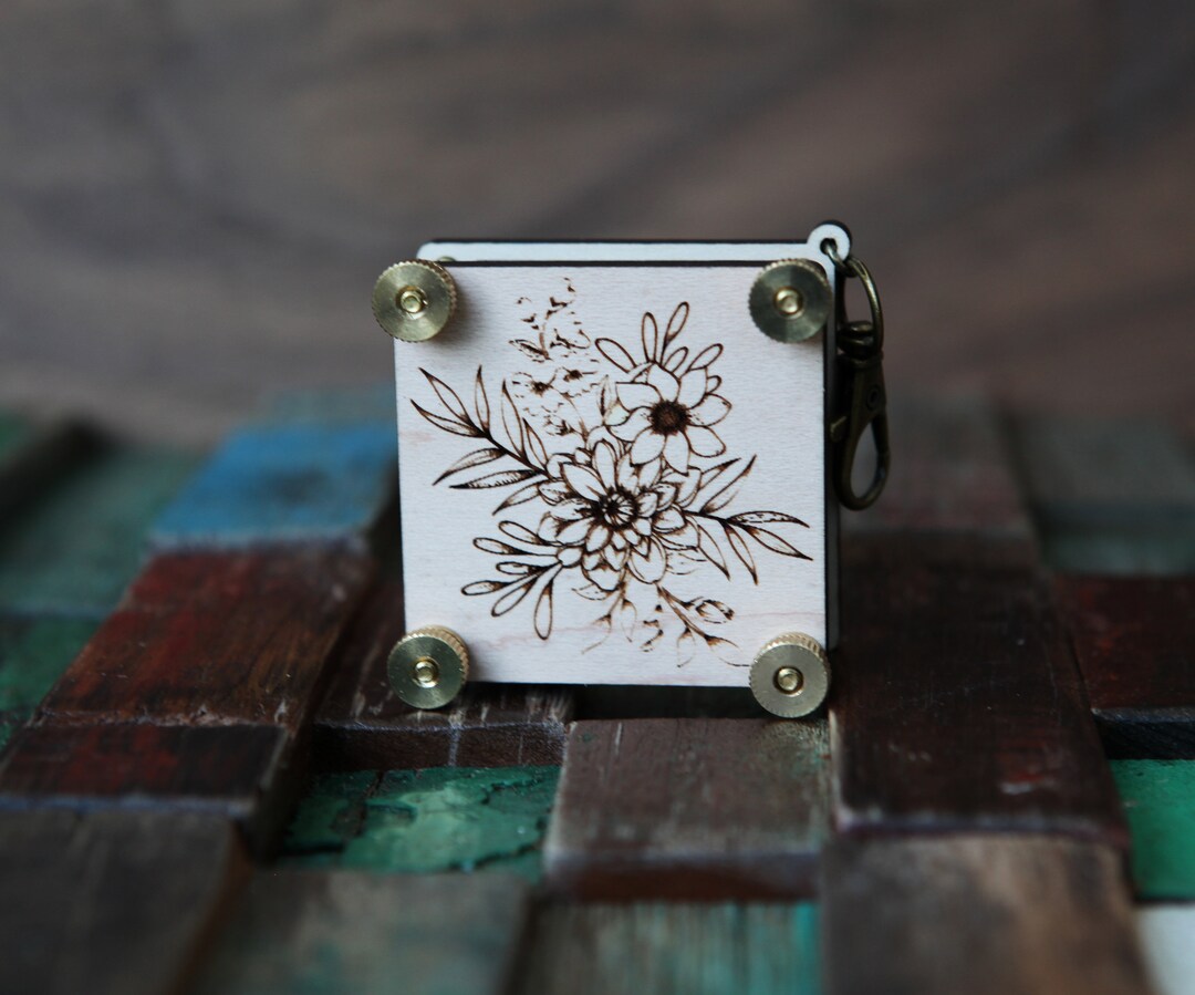 Mini Flower Press Kit With Engraved Flower Bouquet Made From Maple Wood