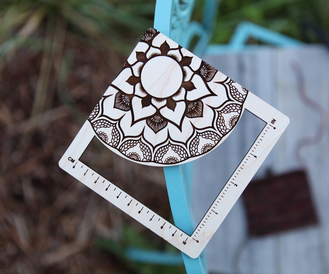 Mandala Gauge Swatch Measurement Ruler in 4 Inches and 10 Centimeters ...