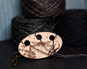 Dragonfly in night sky knitting & crochet yarn separator. Yarn divider with three holes for colorwork, made from maple wood.