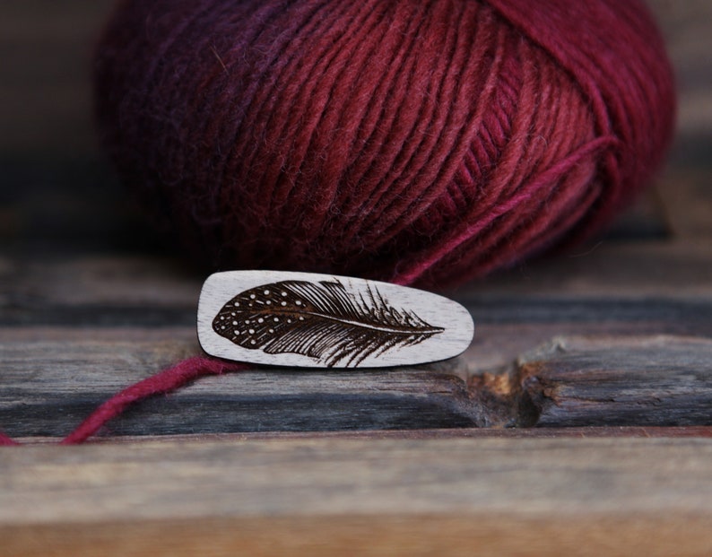Clip for yarn ball or hair. Engraved wood clip with bird feather. Great for loose ends on yarn or hair barrette. image 9