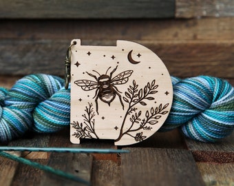 Bee Spinners Control Tool WPI (Wraps per Inch) Ruler and Twist Angle Gauge for yarn, Bee with crescent moon & stars; cherry wood