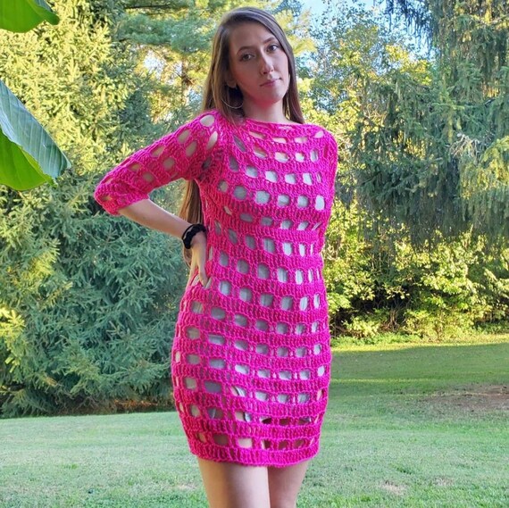 Hot pink cheap festival outfit