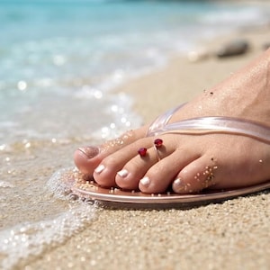 Verstelbare rode kristallen teenring, zomerstrandaccessoire, boho-voetsieraden, vakantiecadeau voor vrouwen
