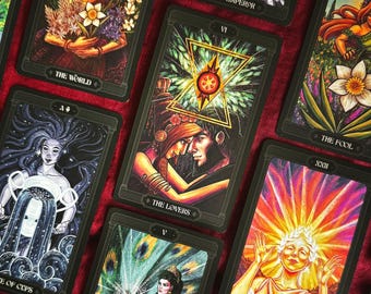 お値下げ　THE RED SEEDS ２　ORACLE CARDS The RED SEEDS 2 ORACLE Cards ∙a Journey Through the Many