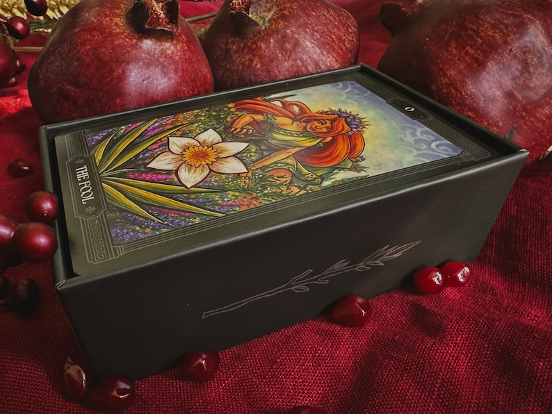 Asphodelon Tarot deck box illustration