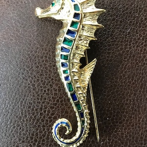 Vintage Enameled Gold Seahorse Brooch Pin