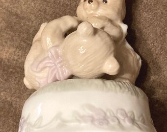 Vintage Precious Playmates Porcelain Teddy Bear Music Box Over the Rainbow Heritage House