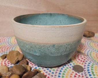 Wheel thrown Handmade ceramic pot or bowl