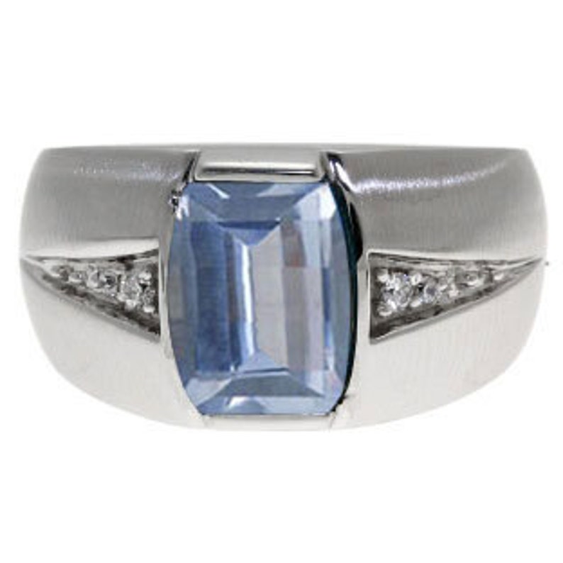 Custom Made Men's Barrel Cut Aquamarine Gemstone Diamond Ring in White