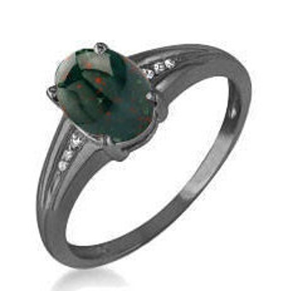 Pre-Owned 9ct Gold March Birthstone Ring - Bloodstone| Second Hand 9ct Gold Bloodstone  Ring| Pre-Loved 9ct Gold Ring - Bloodstone and Diamond