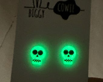 Glow-in-the-Dark Skull Stud Earrings, Engraved Acrylic