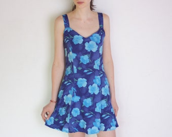 90&#39;s floral sleeveless mini dress, blue watercolor flowers print navy blue, green and turquoise