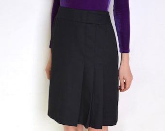 70's pleated skirt, black skirt, high waisted schoolgirl skirt, preppy skirt, flared pencil skirt, retro old fashioned skirt