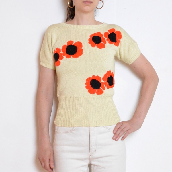 70's floral knit top, pale yellow, bright red and black retro vintage hippie top medium