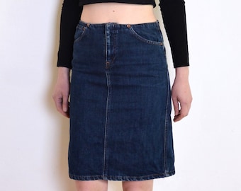 90's Levi Strauss denim skirt, low waist Levi's navy blue denim pencil skirt, small xs