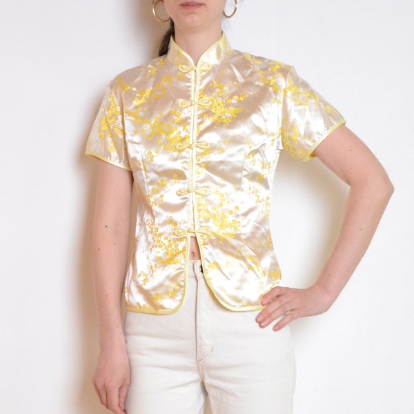 90's Chinese blouse, pearly and white silky jacquard vintage high neck cheongsam floral top small