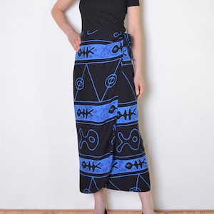 90's wrap skirt, fish print black and blue, seaside, psychedelic, rave, beach vintage midi maxi skirt image 1