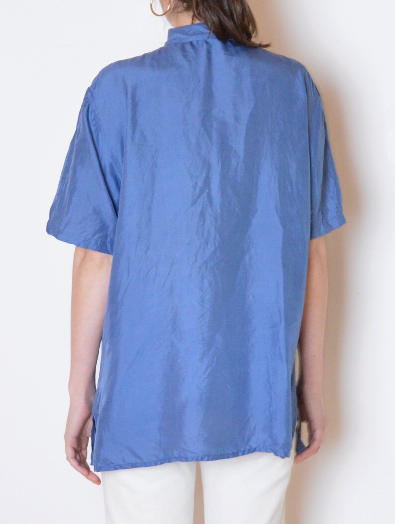 minimalist vintage button down large 90/'s blue silk blouse short sleeve collared shirt