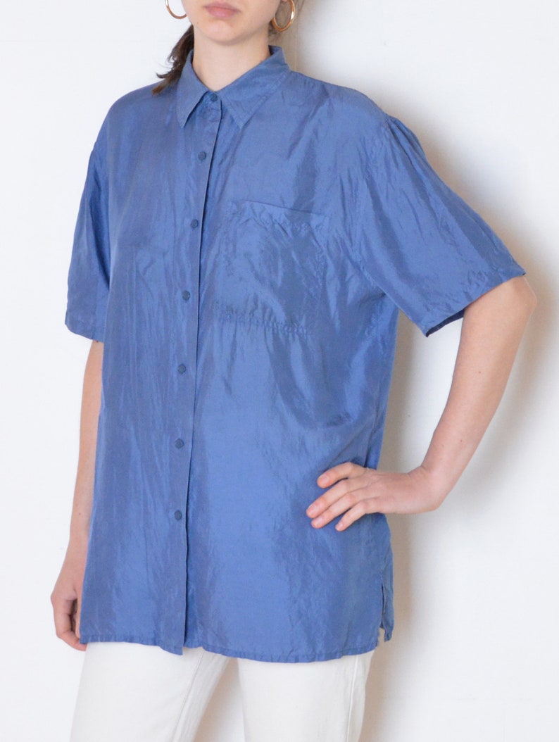 minimalist vintage button down large 90/'s blue silk blouse short sleeve collared shirt