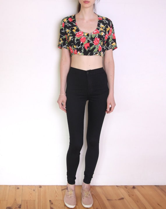 90's French floral crop top, black, red, white, ye