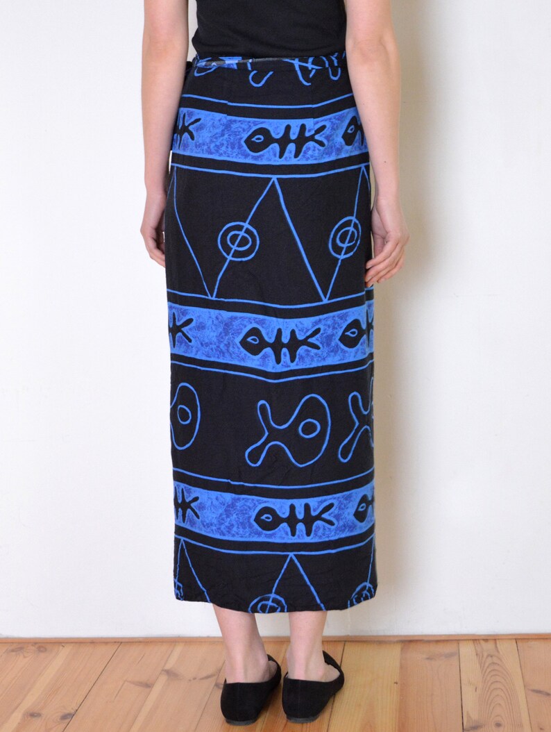 90's wrap skirt, fish print black and blue, seaside, psychedelic, rave, beach vintage midi maxi skirt image 4