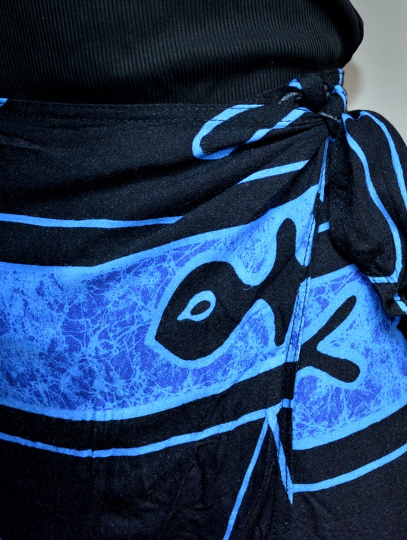 90's wrap skirt, fish print black and blue, seasi… - image 7
