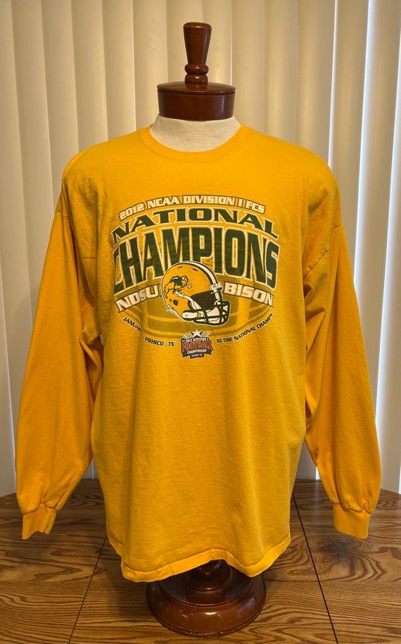North Dakota State Bison 2012 Campeones Nacionales Camiseta Amarilla Manga  Larga 10X Champs -  España