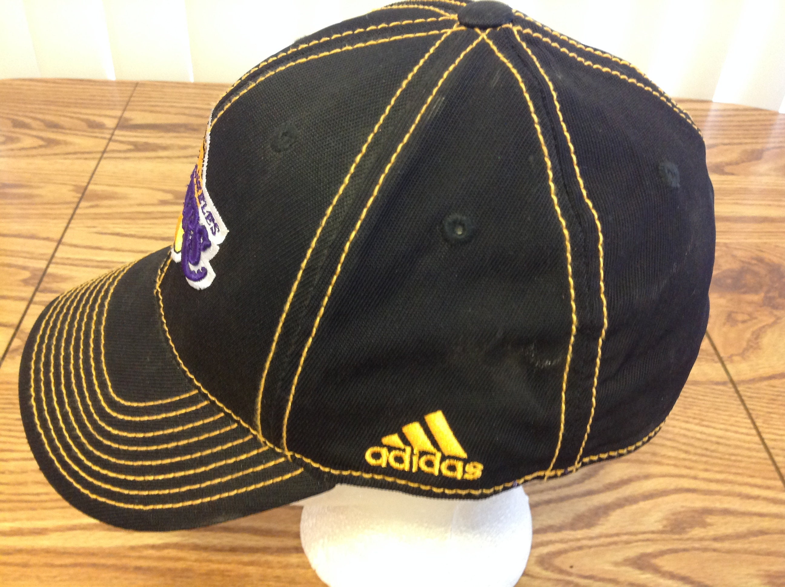 Los Angeles Lakers Adidas Fitmax 70 Fitted Hat Black W/yellow 