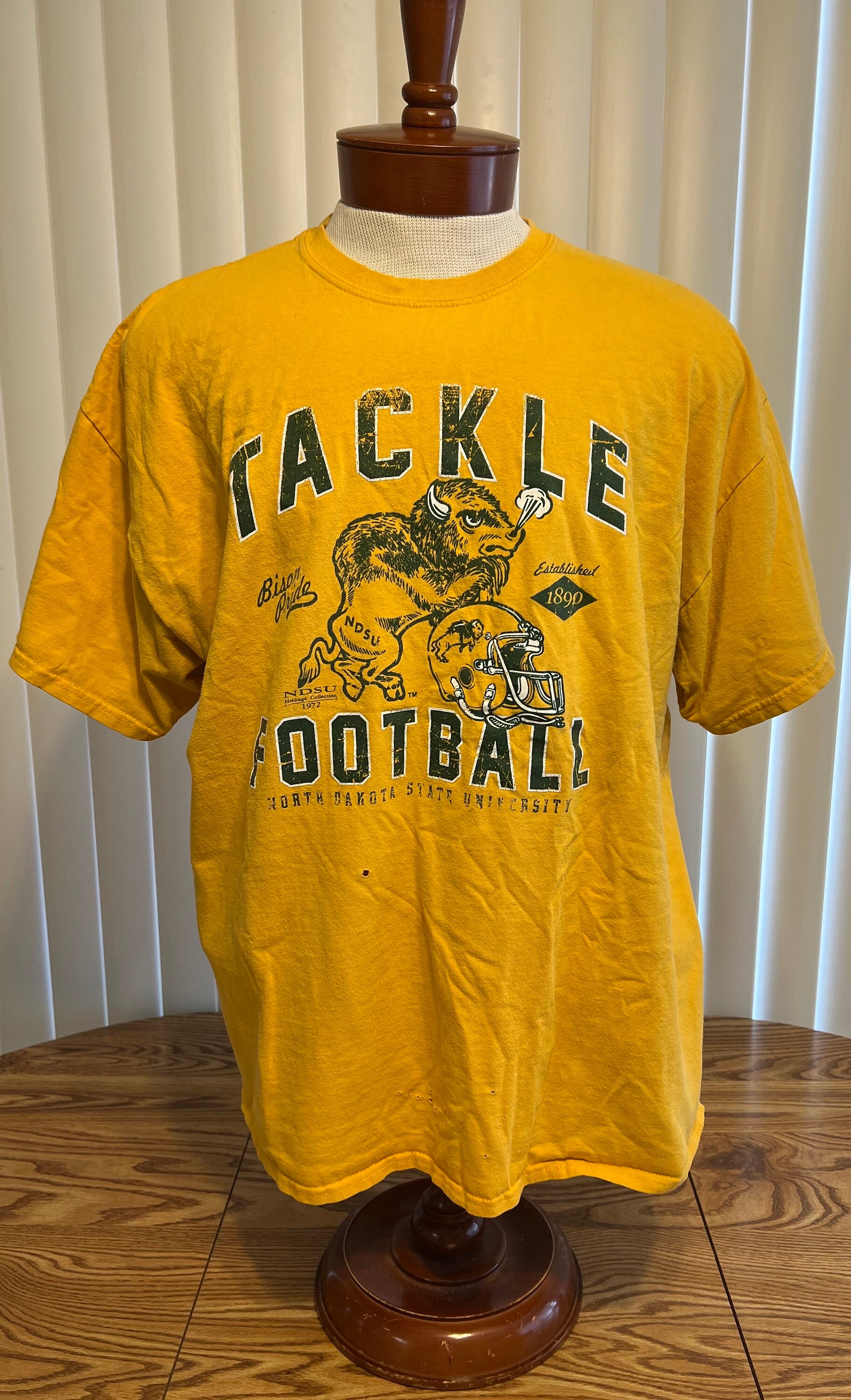Vintage ndsu hotsell apparel