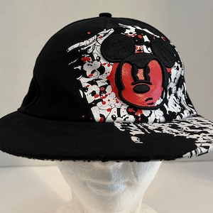 Disney Parks Youth Hat Fitted Black Red Angry Mickey Mouse Size 54-57cm