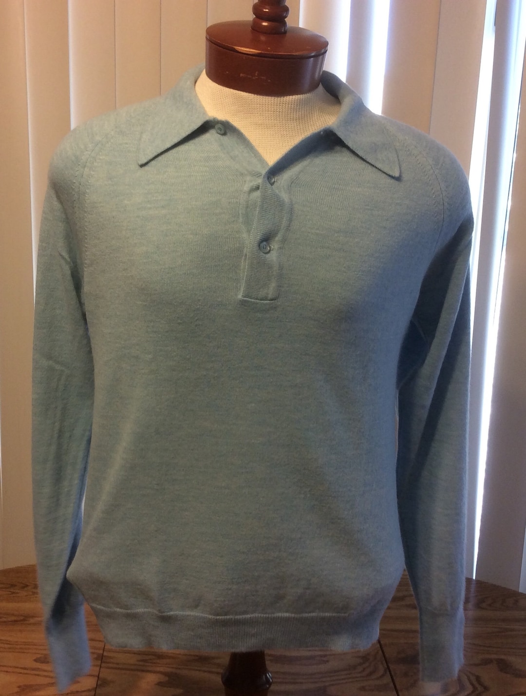 Vintage IZOD of London Mens Size Medium Blue Henley Pullover - Etsy