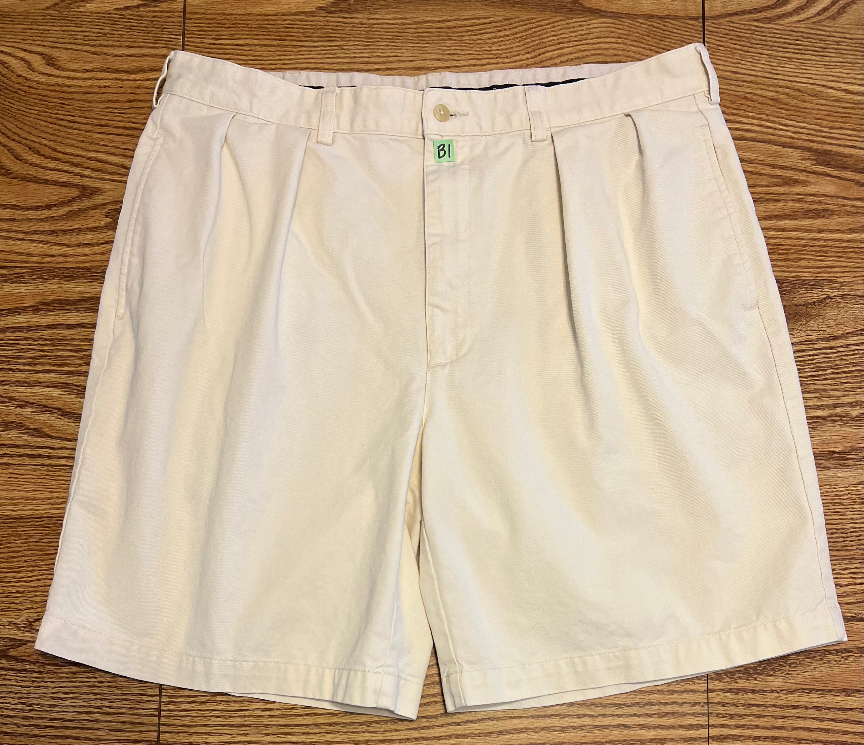 POLO RALPH LAUREN Surplus Chino Shorts Luxury Tan 36 10 at  Men's  Clothing store