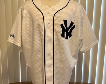 Majestic Yankees - Etsy