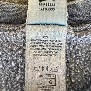 Nike VTG Sweatshirt Blue Green “Sports & Fitness” Screen Print Distressed Y2K bild 12