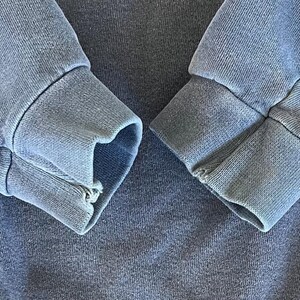 Nike VTG Sweatshirt Blue Green “Sports & Fitness” Screen Print Distressed Y2K bild 6