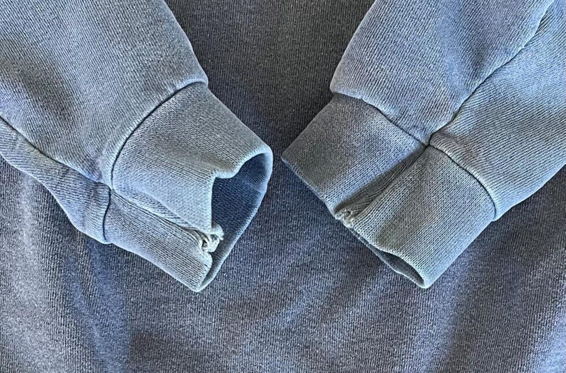 Nike VTG Sweatshirt Blue Green “Sports & Fitness” Screen Print Distressed Y2K bild 6